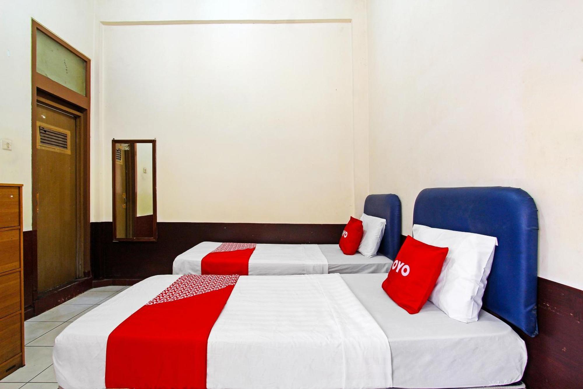 מגלאנג Oyo 91354 Hotel Mutiara מראה חיצוני תמונה